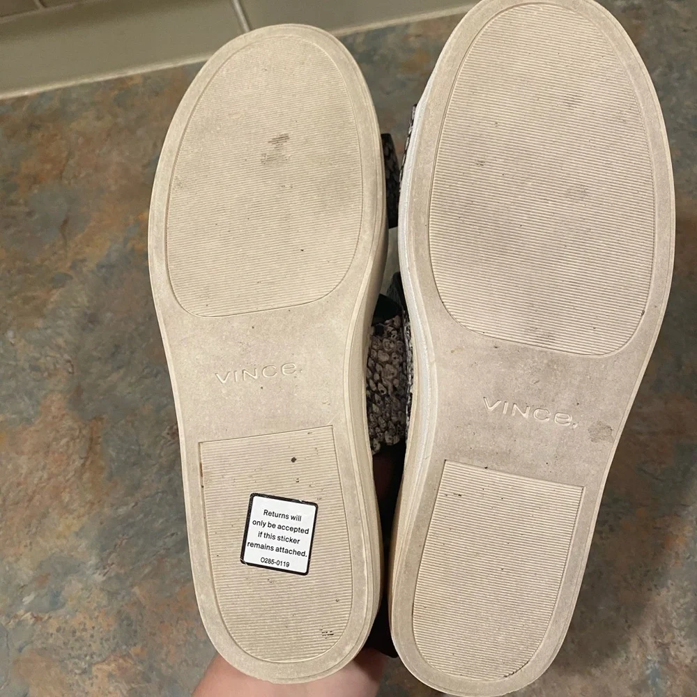 VINCE Womens Westport Snake Print Platform Sandals Size 9 EUC